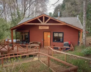 Reservas de Cabañas wirkaleufu, Maiten